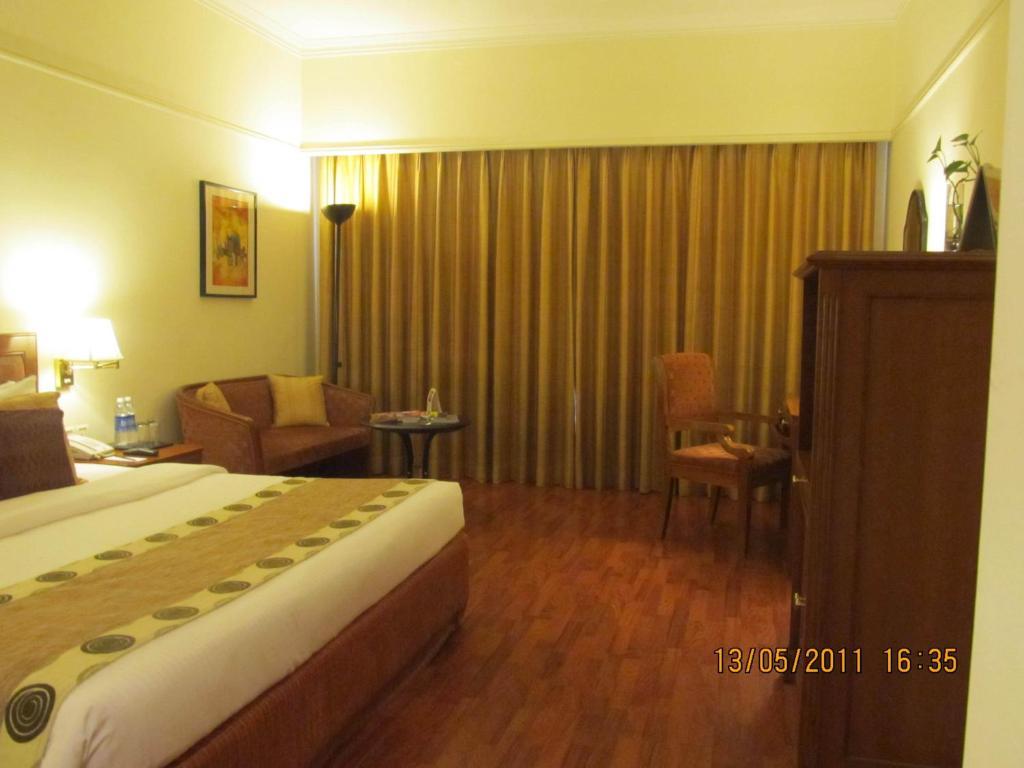 Taj Deccan Hyderabad Room photo